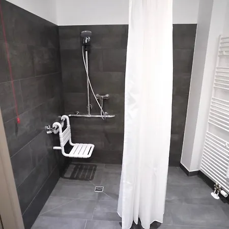 מלון Bahnhof-erzingen, Hotel, Coffee &