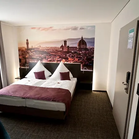 Bahnhof-erzingen, Hotel, Coffee & מלון 3*